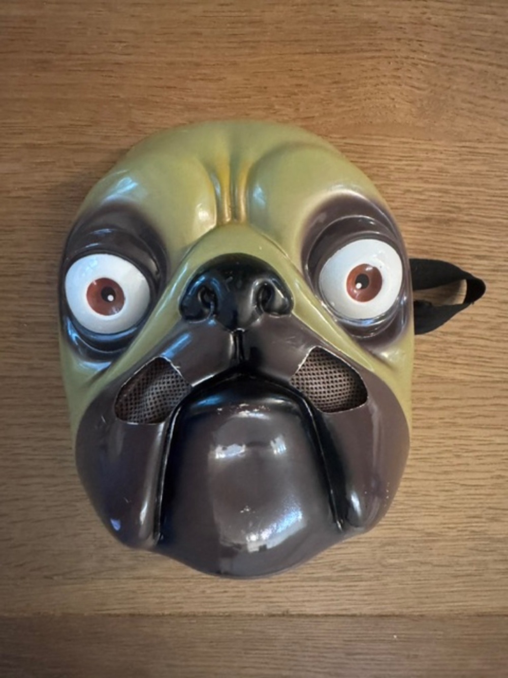 Kids Halloween costum, vintage-style, hard plastic Pug Dog Face Mask